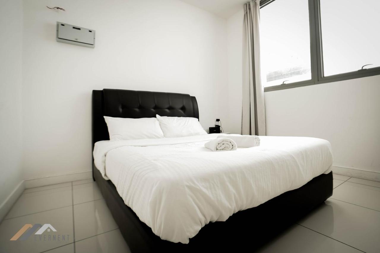 Marina Times Square Homestay By Evernent ミリ エクステリア 写真